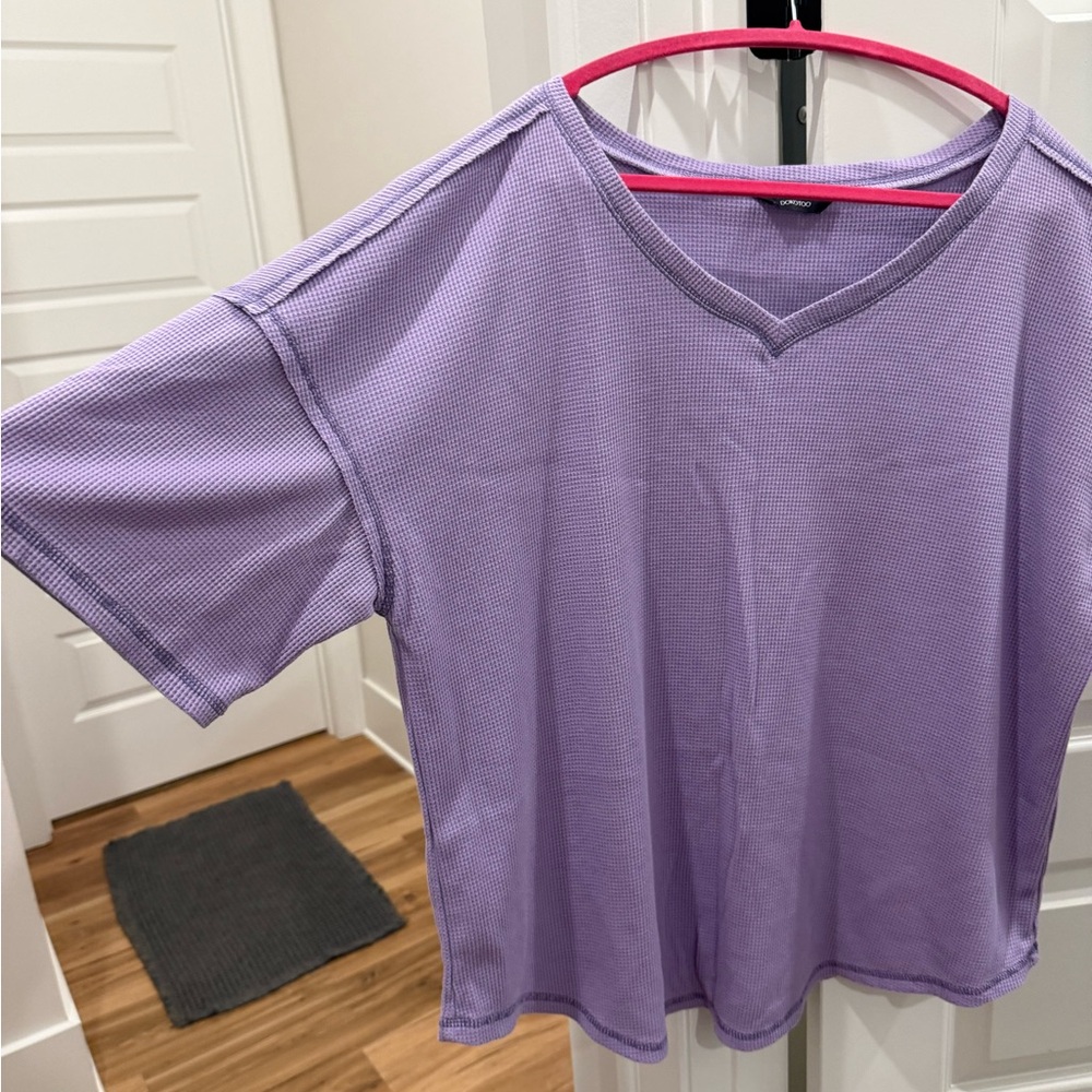 Lavender V-Neck Short Sleeve Women's Tee